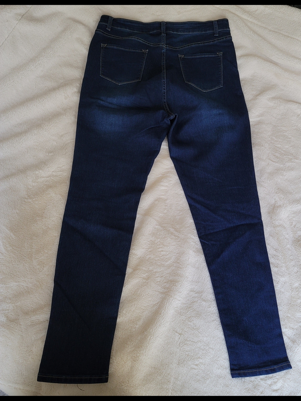 NWOT Fashion Nova Dark Indigo Distressed Skinny Jeans - Picture 8 of 11